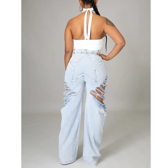 ⭐️HOST PICK⭐️ Denim Distressed Jeans - Picture 2 of 5